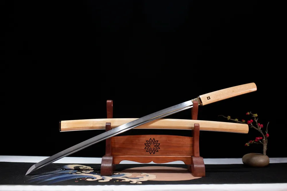 Slanted upright drawn Plain‑Shirasaya‑Katana purist‑nihonto‑collect katana wooden shelf front perspective