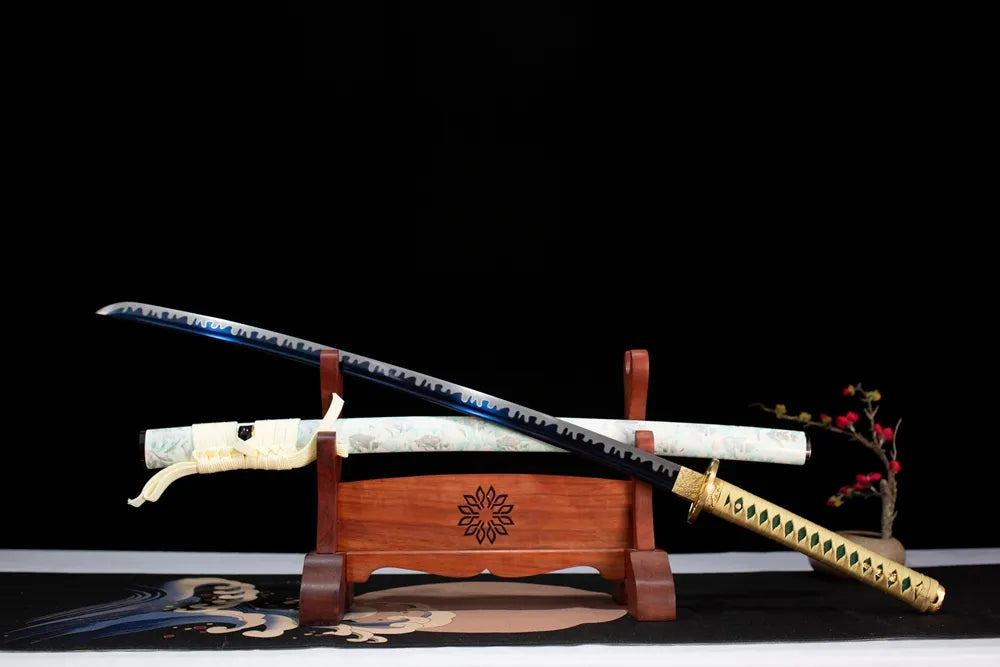 45‑angle open full‑size Yingxue‑Katana winter‑plum‑blossom snow‑reflect‑motif samurai katana two‑layer wooden stand front view