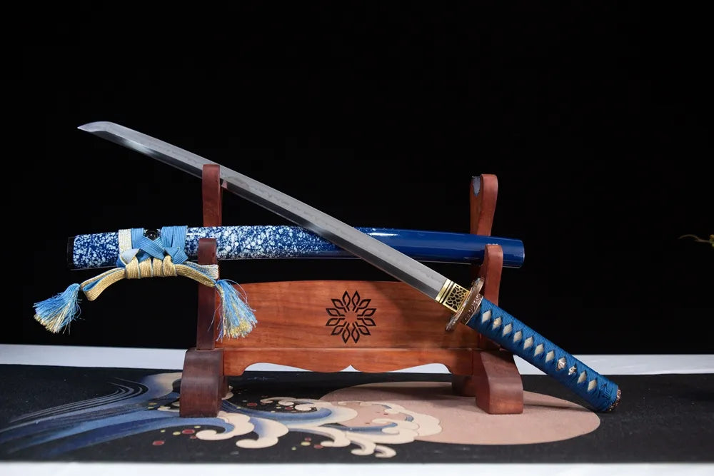 45 angle open lightweight wakizashi full view
