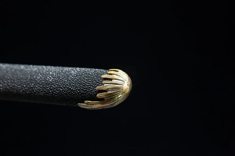 Side photo of tail accessories