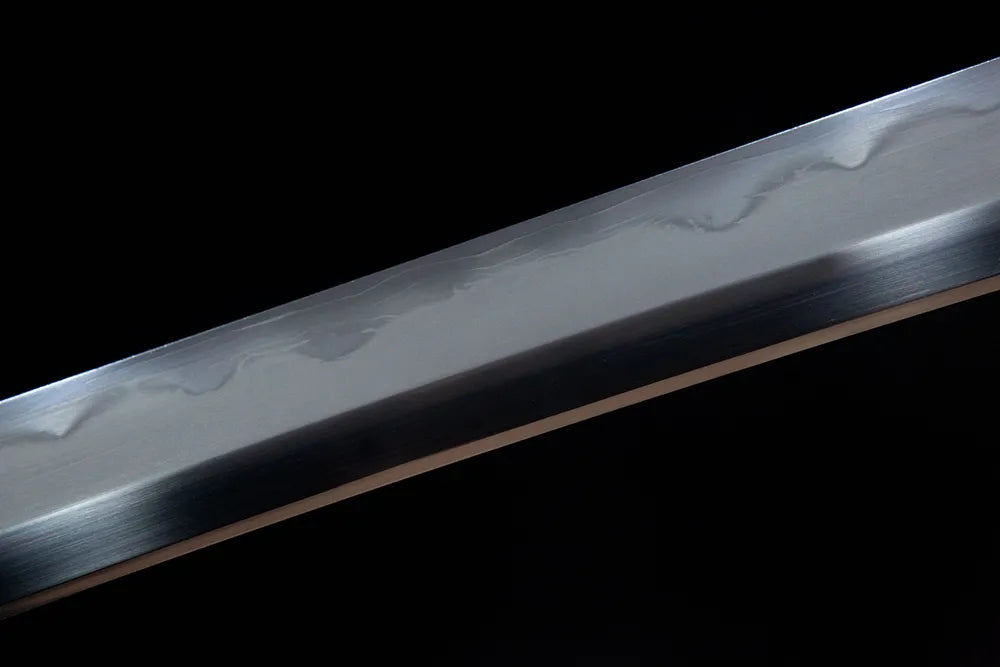 Middle blade detail continuous scattered notare temper grain polished T10 steel