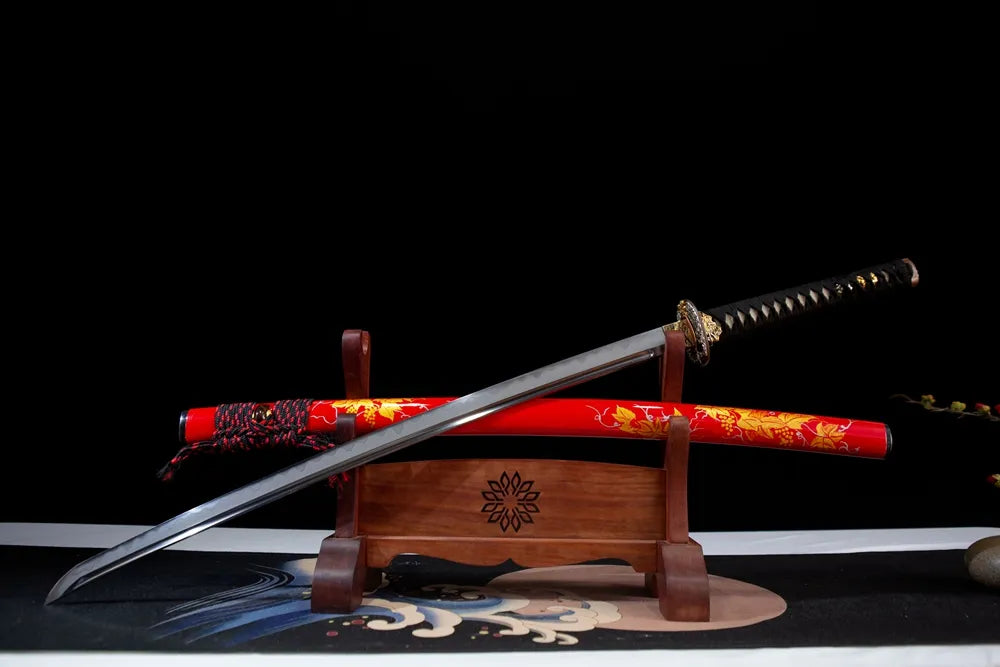 Autumn Leaf Katana – T10 Choji Hamon Golden Maple Leaf Carved Hardware Amber Lacquer Saya