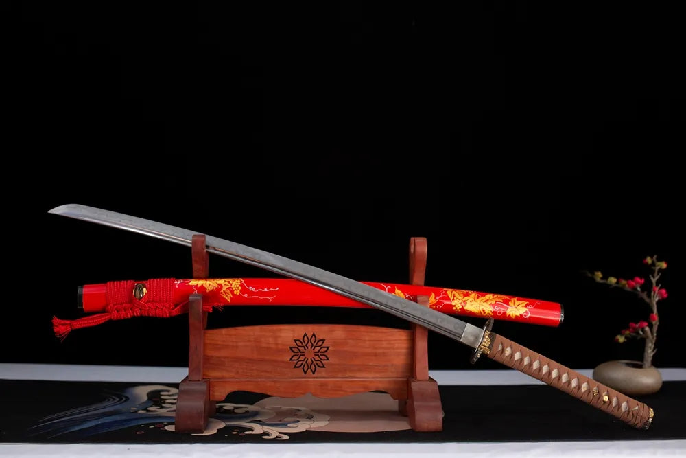 45‑angle open full‑size Sunflower‑Katana sunflower bright‑sun‑floral‑aesthetic‑motif samurai katana two‑layer wooden stand front view