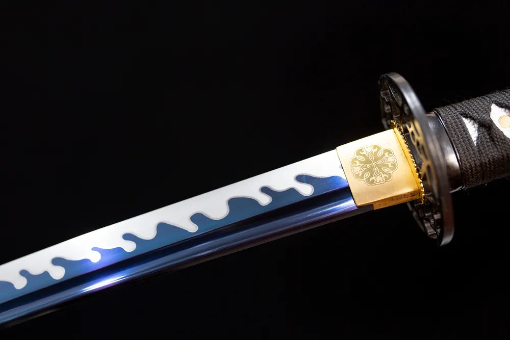 Upper 1060 high‑manganese water‑quenched katana blade brass habaki fiery‑wave flame‑undulating hamon temper‑line macro close‑up
