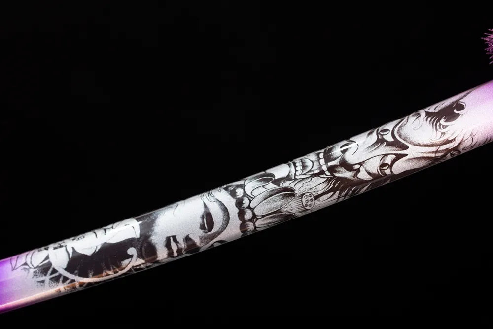 Mid‑section gradient‑purple‑aurora lacquer hardwood katana saya drifting‑cloud graphic texture close‑up