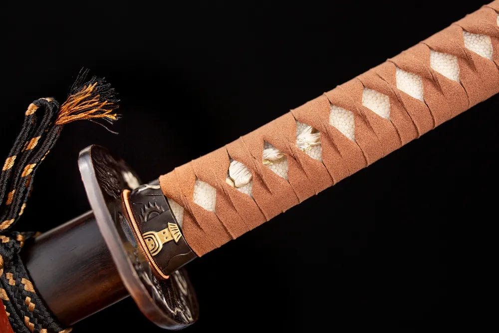 Subtle‑hidden‑vein‑minimal‑relief aged‑copper fuchi grip‑ring macro close‑up