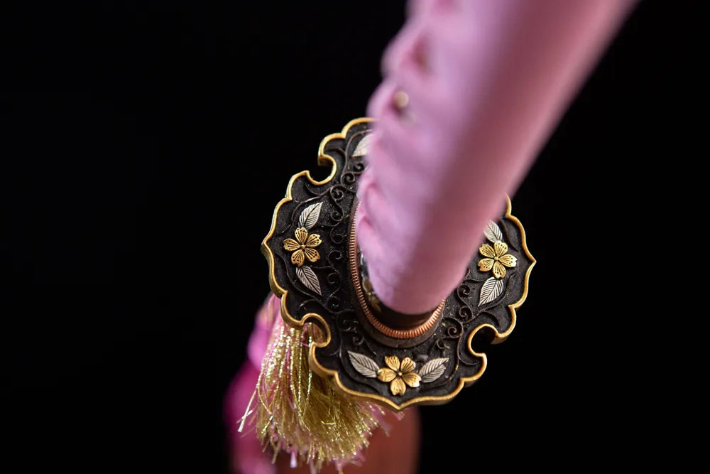 Reverse two-tone alloy flower tsuba