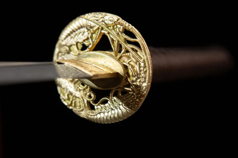 Front hollow golden prawn carved hand guard