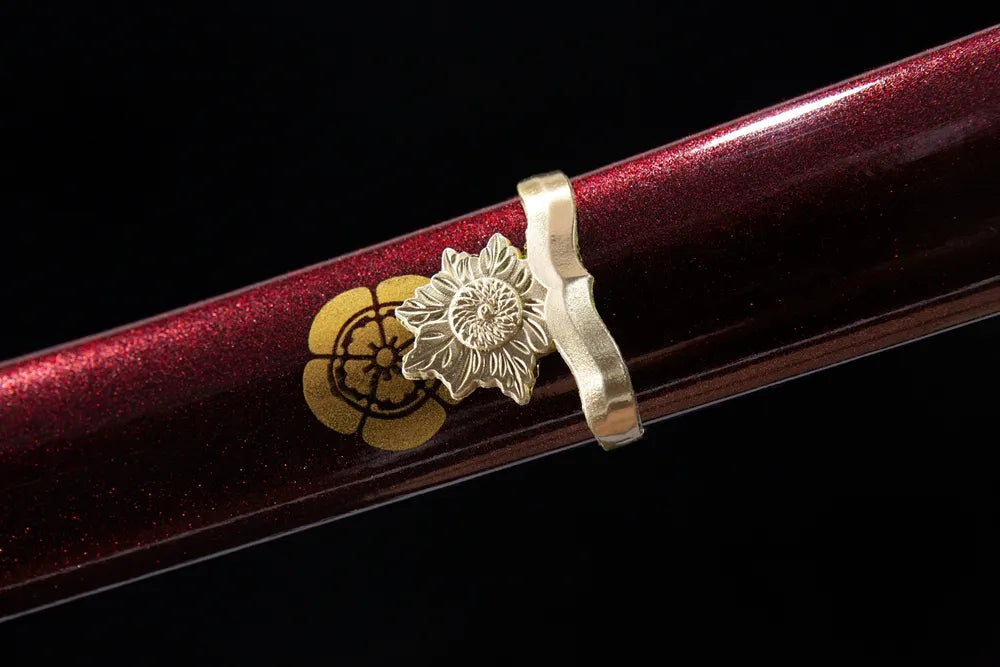 Mid saya detail glitter burgundy sparkle lacquer solid wood grain texture