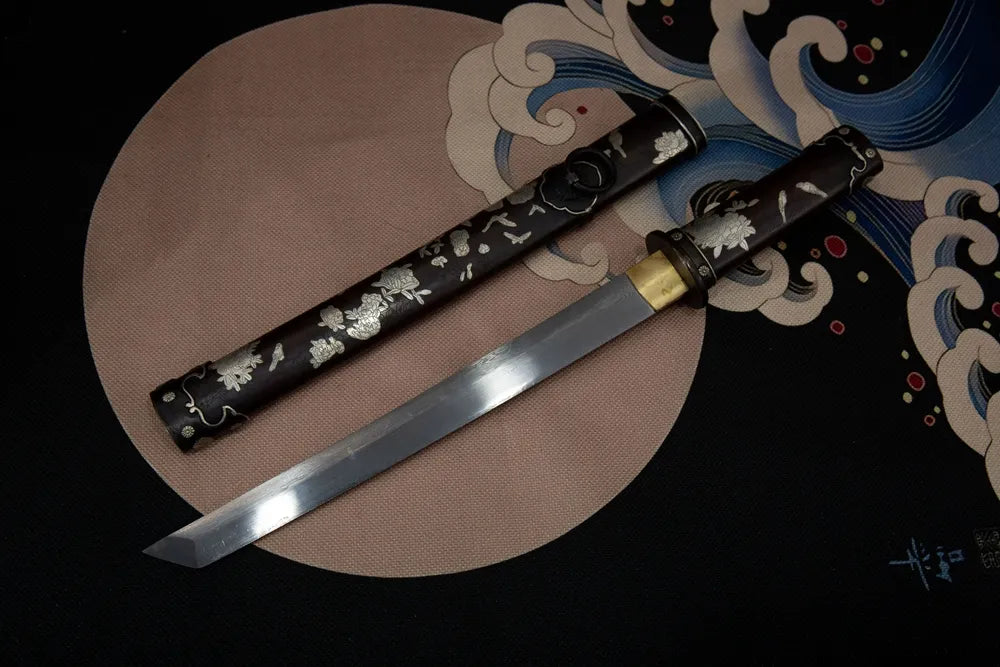 45 angle open compact tanto full view