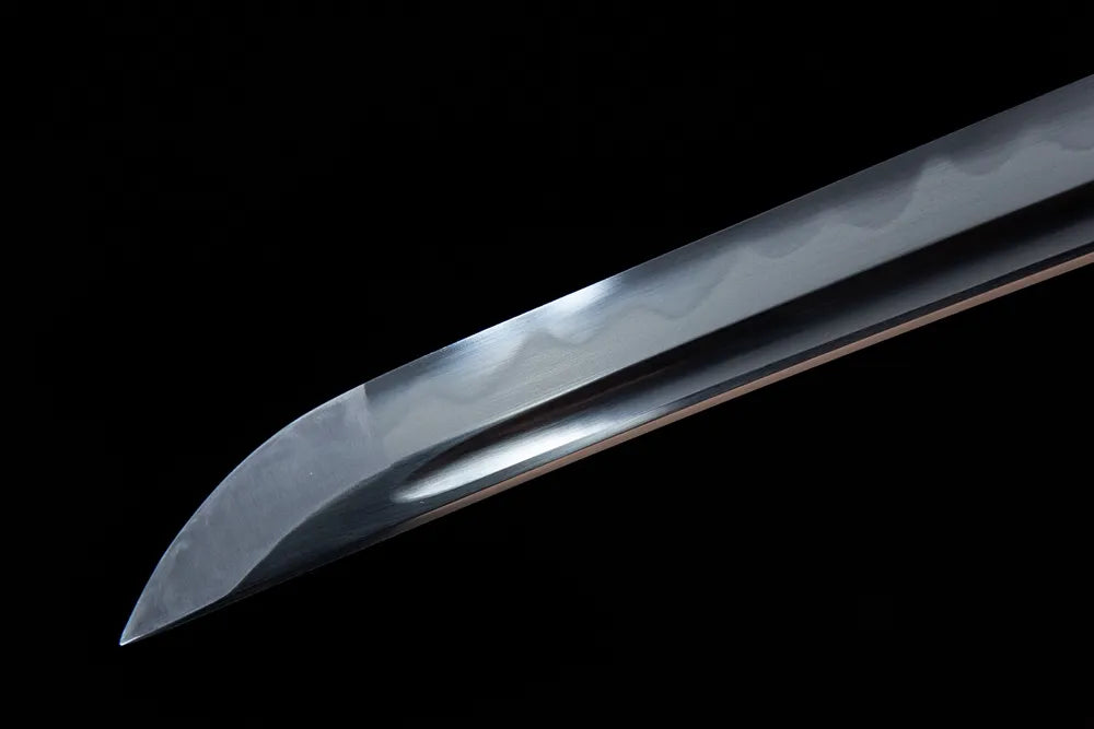 Kissaki tip closeup clear notare hamon fully factory sharp long edge