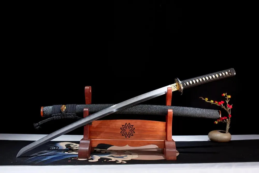 Slanted upright drawn Silver‑Tiger‑Katana silver‑tiger‑majestic‑beast‑art katana wooden shelf front perspective