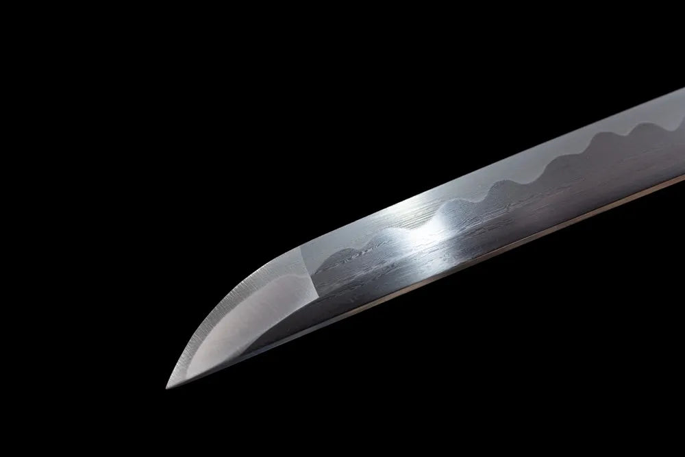 Sharp notarekomi kissaki ninja blade tip close view