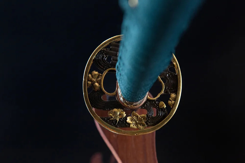 Reverse side thick anti-rust brass base with gold plating