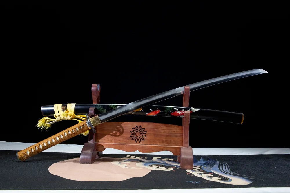 45 angle open long samurai blade view