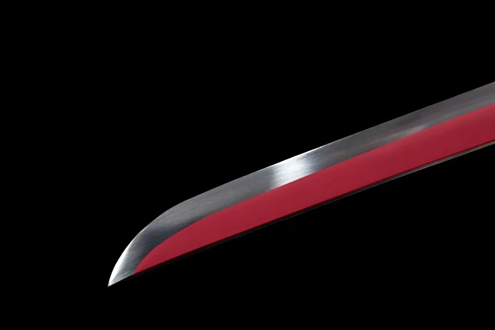 Soft rounded kissaki Tsuyuri Kanawo blade tip close view
