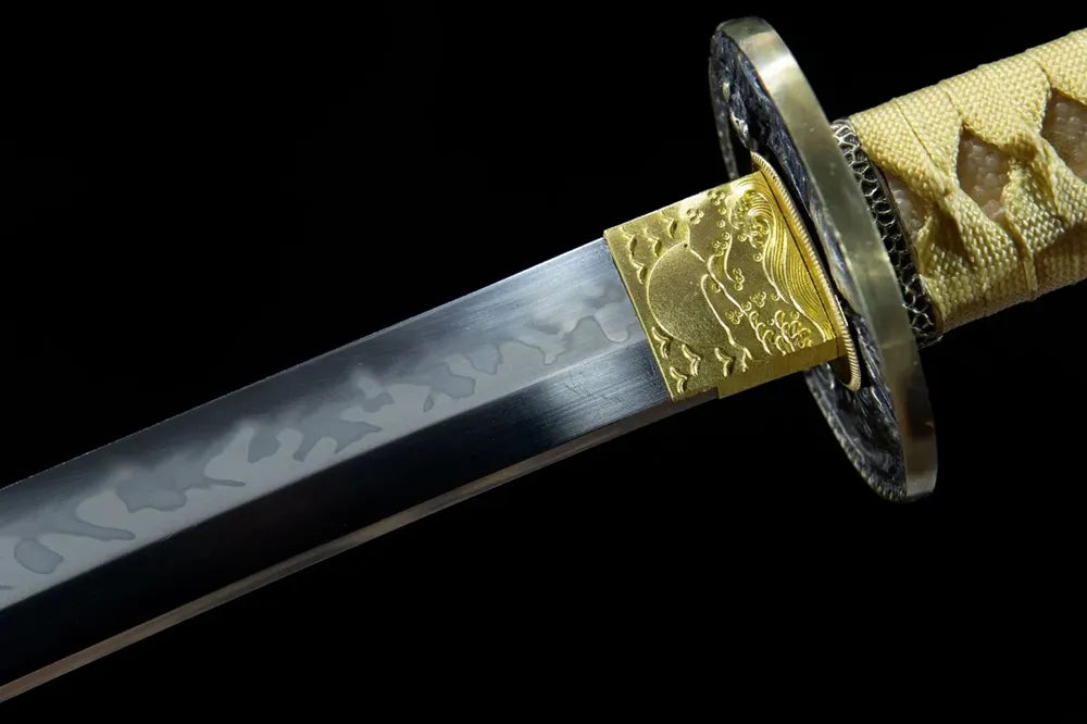 Upper blade hamon line close-up