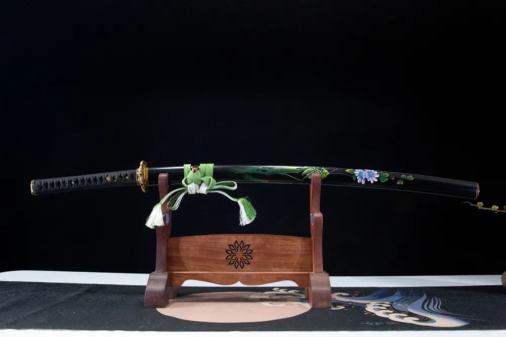 Horizontal front display golden mantis hollow floral disassemblable folded damascus collectible katana