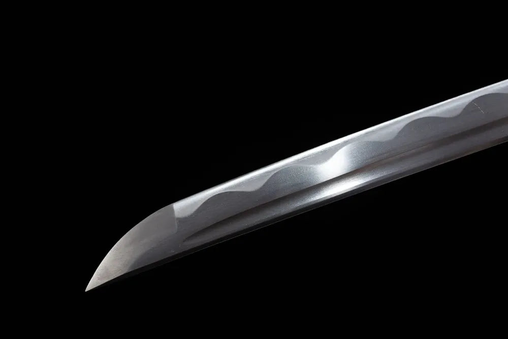Kissaki tip close‑up of white finished Tensa Zangetsu anime replica blade