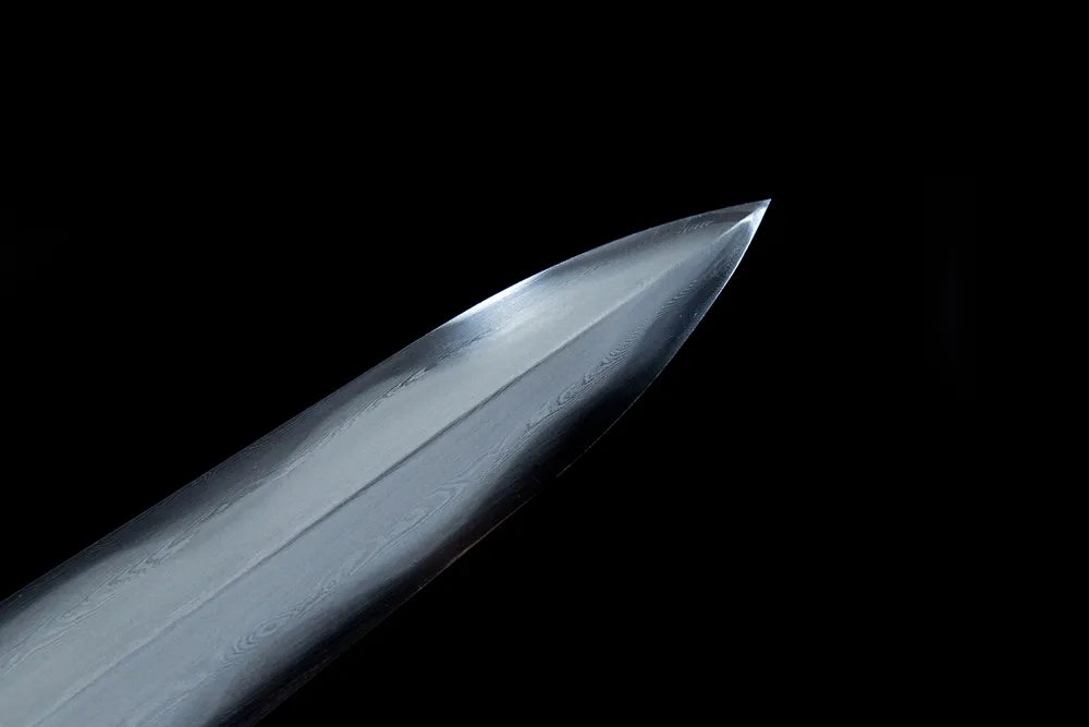 Sharp tanto tip close view
