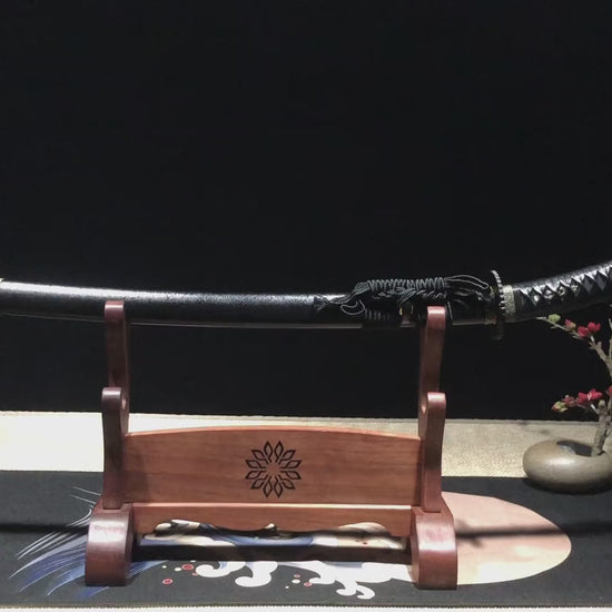 black tachi sword vs katana The tachi is a legendary blade. Experience its legendary strength and beauty with this Honsanmai structural blade. Its elegant curved handle gives it a distinct character - a perfect combination of style and power. Defy the odds and be legendary.